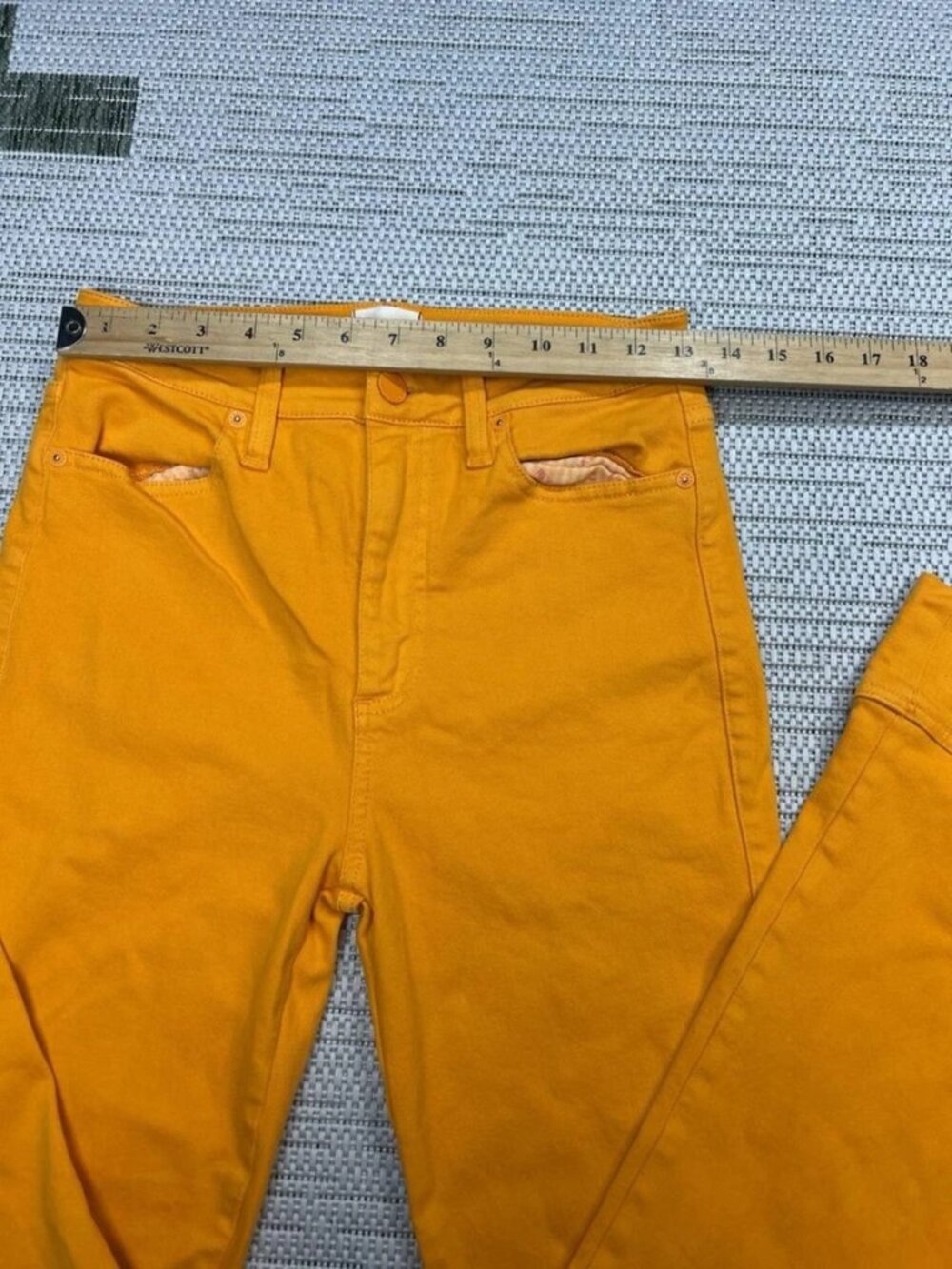 Alice + Olivia Dylan Flare Jeans Orange 27 High Rise 28.5 Inseam Petite Cropped - Picture 9 of 9